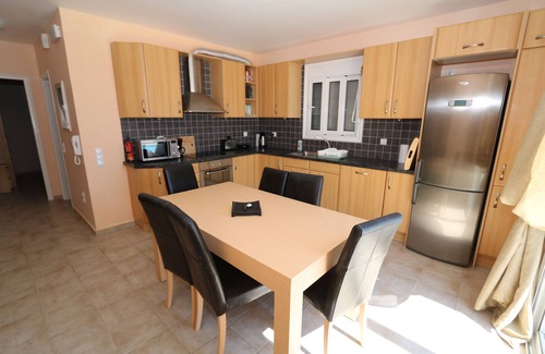 Paliki Villa | Villa Retreat 200m from the sea, panoramic views and sunset - Vatsa Villa 2