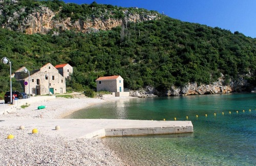 Brsecine Apartment | Villa Ro - Ela - Comfort Studio Apartment with Terrace and Sea View - A5