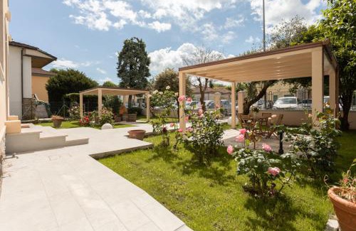 Lucca Historical Center Bed & Breakfast | Villa Rosa Antica