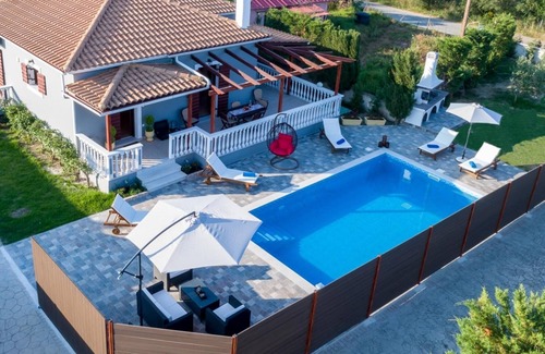 Neromilos Villa | Villa Rose With Private Pool