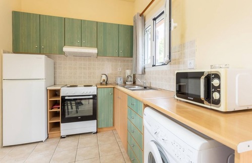Mousata Villa | Villa Russa Alekos - One Bedroom Villa, Sleeps 2
