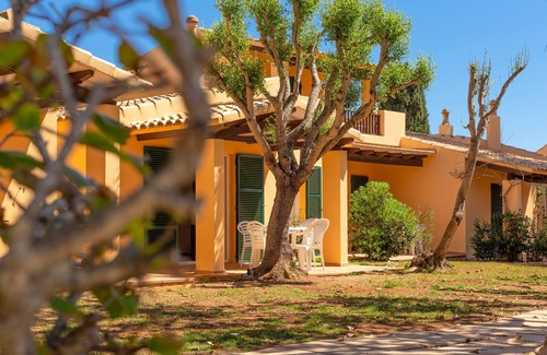 Son Xoriguer Villa | Villa 'S'Avarqueta' with Shared Pool, Wi-Fi and Air Conditioning