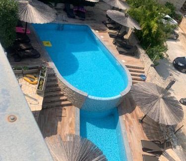 Slatine Apartment | Villa Salena with pool Slatine