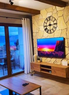 Slatine Apartment | Villa Salena with pool Slatine