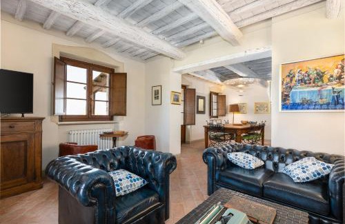 Castiglione d'Orcia Villa | Villa San Michele by PosarelliVillas