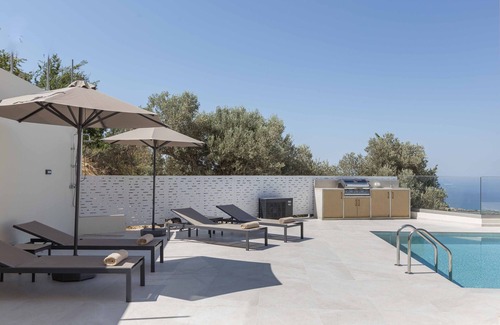 Rethymno Villa | Villa Santa Irini 1 - With Heated Pool