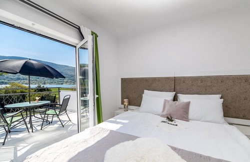 Tribalj Villa | Villa Savin - Four Bedroom Villa, Sleeps 8