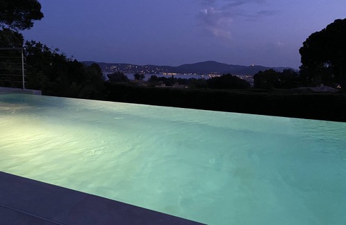 Les Restanques Villa | Villa sea view - pool - 3 bedrooms - 6pers- air-conditioned - quiet - not overlooked