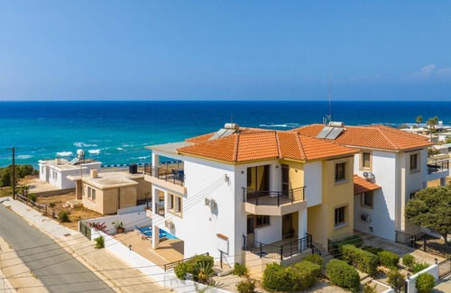 Pomos Villa | Villa Serena - Five Bedroom Villa, Sleeps 12