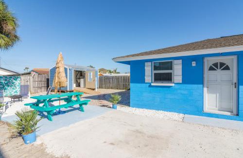 Biltmore Beach House | Villa Serenity, Pet Friendly