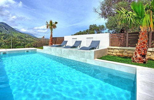 Filaki Villa | Villa Silentium Olia – Vacation villa with private pool in Argyroupoli, Crete