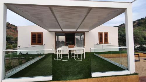 Lascari Apartment | Villa singola con piscina privata