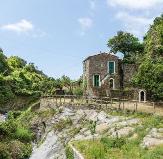 Vernazza House | Villa Smith