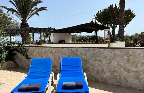 Charco del Palo Villa | Villa Sol with 3 bedrooms Nudist village, Charco del Palo, Lanzarote, with sea view.
