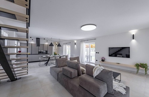 Rosini Villa | Villa Sole DiVino in Rošini - Haus für 8 Personen