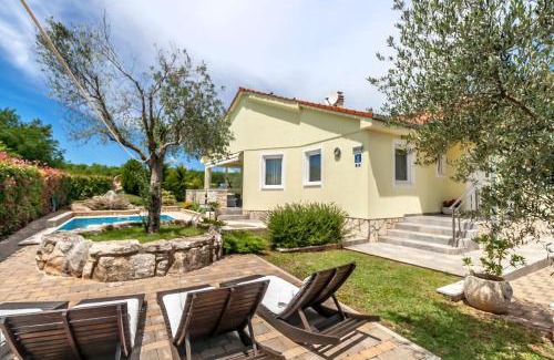 Marcana House | Villa Sole, Ferienvilla Mit Eigenem Pool Bei Pula