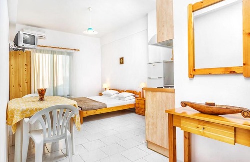 Agia Paraskevi Apartment | VILLA SOLENA