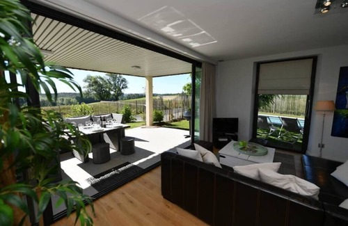 Gardegan-et-Tourtirac House | Villa St Andrews on the Golf with AC