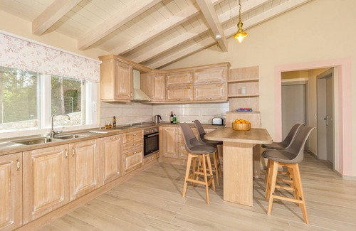 Ieromonachos Villa | Villa Strati - Two Bedroom Villa, Sleeps 4