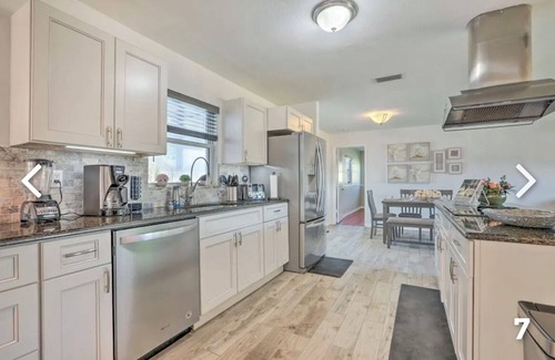 Caloosahatchee House | Villa Summer By The Sea