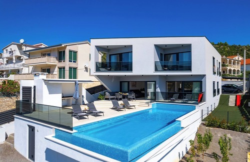Marina House | Villa Summer side (V5892-K1) - Marina