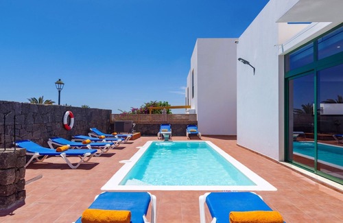 Costa Teguise Villa | Villa Sunshine Lanzarote by Villa Plus