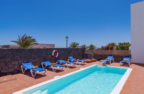 Costa Teguise Villa | Villa Sunshine Lanzarote by Villa Plus