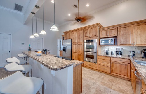 Pelican Villa | Villa Superior - great view with heated pool and spa, tiki hut & billard