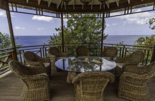 Marigot Bay Villa | Villa Susanna in Marigot Bay by Personal Villas - Landscaped Gardens and Private Patio with Jacuzzi