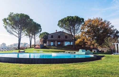 Doglio Villa | Villa Todi - Five Bedroom Villa, Maximum Guests 11