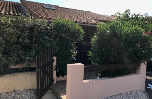Port Leucate Villa | Villa T2 Mezzanine 6 pers. - Port Leucate, Clim, Terrasse, Proche Plage et Commerces - FR-1-81-552