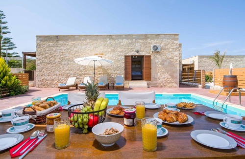 Kirianna Villa | Villa Terpsi Klio - Three Bedroom Villa, Sleeps 6