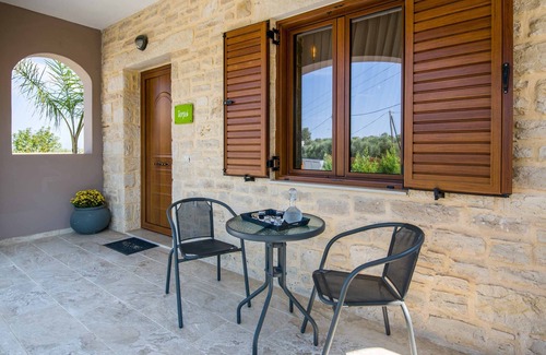 Kirianna Villa | Villa Terpsi Klio - Three Bedroom Villa, Sleeps 6
