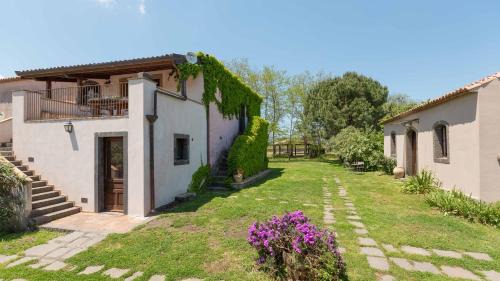Rovittello Villa | Villa Terre Normanne 16, Emma Villas