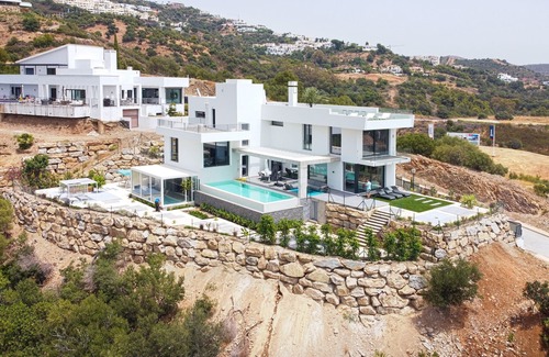 Marbella Villa | Villa Tomillo Altos Los Monteros, Marbella
