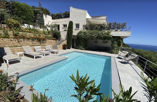 Plage de la Garonnette Villa | Villa Topaze 230m² heated saltwater pool panoramic sea view 8/10 people