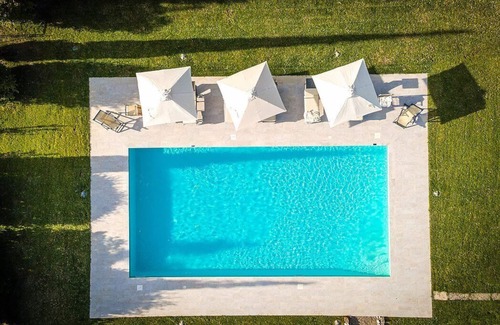Gallina House | Villa Tre Civette: A characteristic and welcoming apartment that is part of an ancient country house located in the heart of the Val d'Orcia, with Free WI-FI.