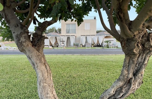 Noto Apartment | VILLA TRIONA MARZAMEMI WITH POOL RELAIS APARTMENT