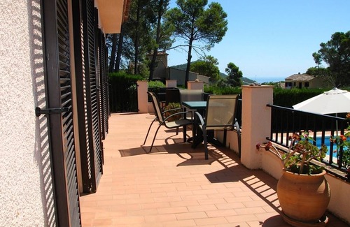 La Torre Vella Villa | Villa Urgell with Pool, Wi-Fi, Terrace & Garden