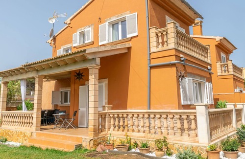 Badia Blava House | VILLA VALENTINA - Cozy villa for 6 people in Badia Blava. Free WiFi.