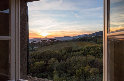 San Pietro a Marcigliano Villa | VILLA VALGIANO a Tuscan Country House among the Vineyards - 12 bedrooms and SPA