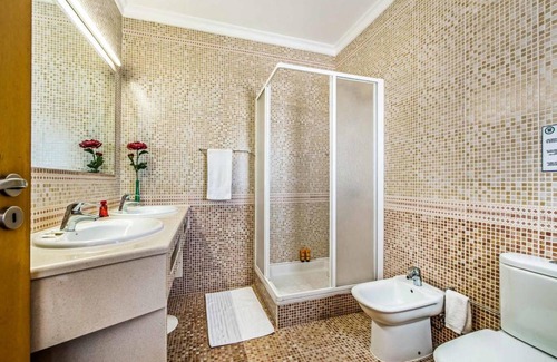 Castelo Villa | Villa Vega - Luxury Villa with a Large garden, Private pool, Air Con, Free Wi-Fi, BBQ