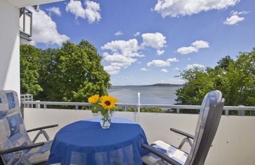 Lauterbach Apartment | Villa Vilmblick - 2-room vacation apartment with sea view from the balcony - Villa