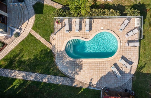 Nedescina Villa | Villa Vinci with swimming pool & playground