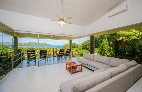Coco House | Villa Vista Bahia