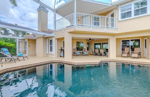Pelican Villa | Villa Vittoria Stars Vacation Rentals