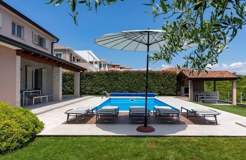 Vizinada Villa | Villa Vor Ort Summary