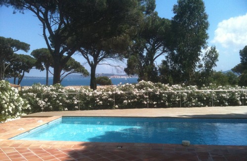 Guerrevieille Villa | VILLA VUE MER LES CIGALES