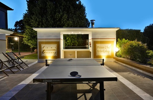 Orentano Villa | Villa with concierge services, private and heated pool and gourmet activities