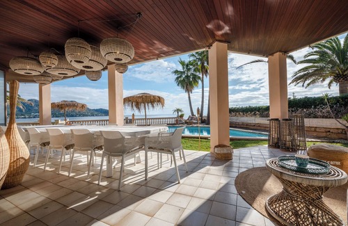 Cala Bona Ski Chalet | Villa with direct sea access